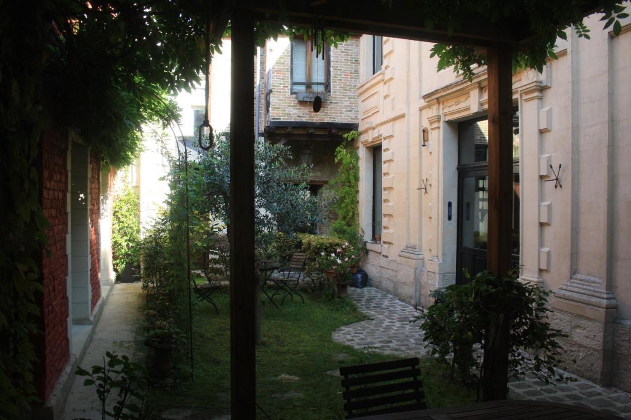 Appartamento Le Refuge Des Cordeliers Laon Esterno foto