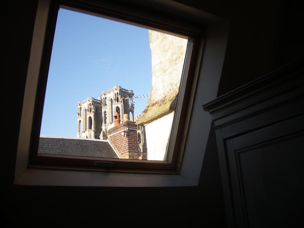 Appartamento Le Refuge Des Cordeliers Laon Camera foto