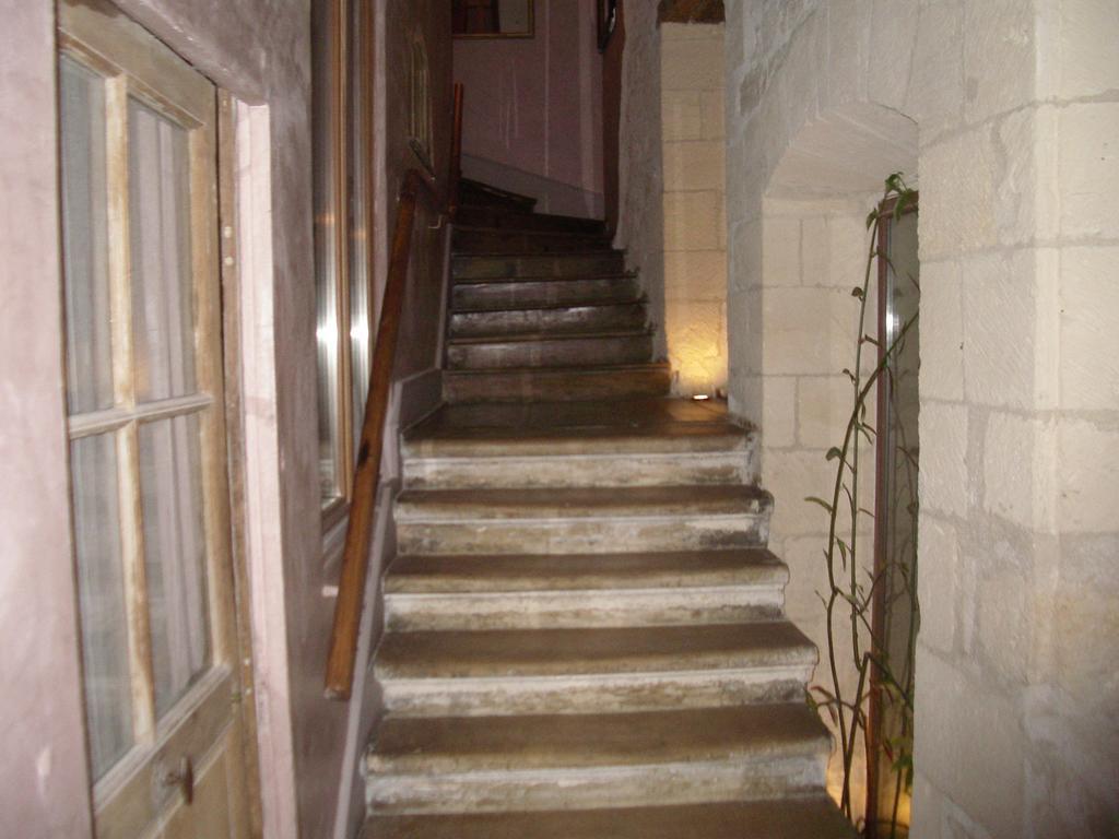 Appartamento Le Refuge Des Cordeliers Laon Esterno foto