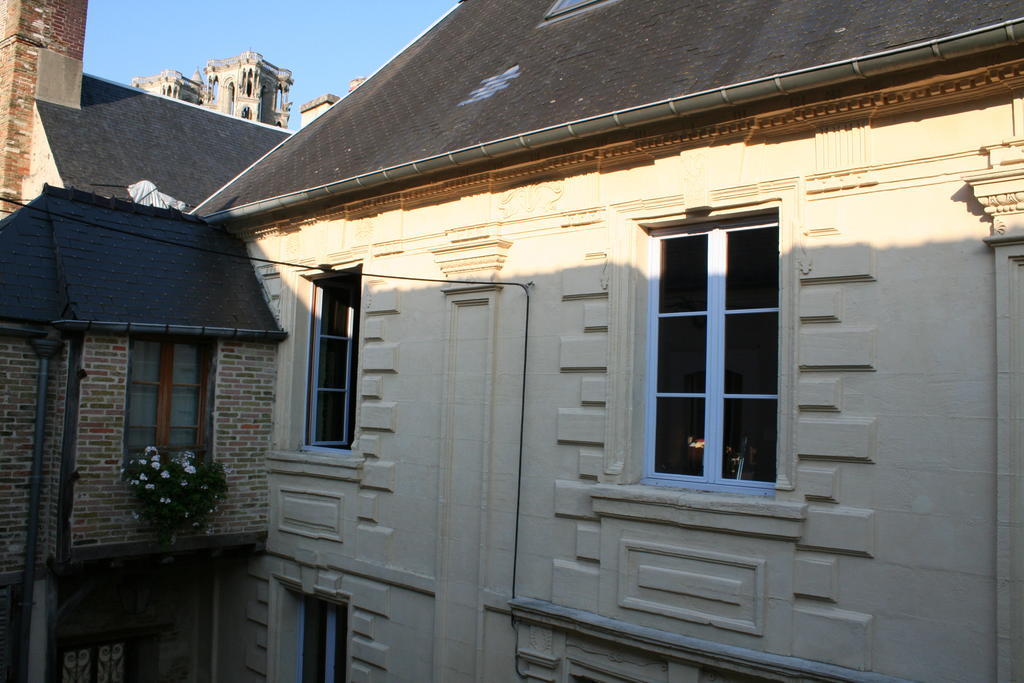 Appartamento Le Refuge Des Cordeliers Laon Esterno foto